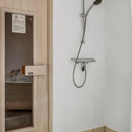 Nyaraló Gudmar - 500m From The Sea By Interhome Lakolk